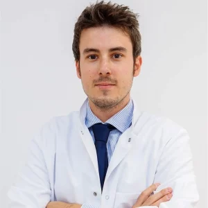 dr javier puertas cirujano plástico zaragoza